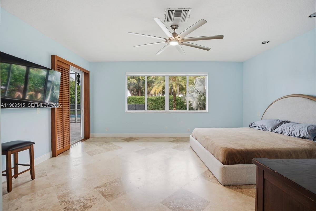 8179 Lakeview Dr Property Photo 7