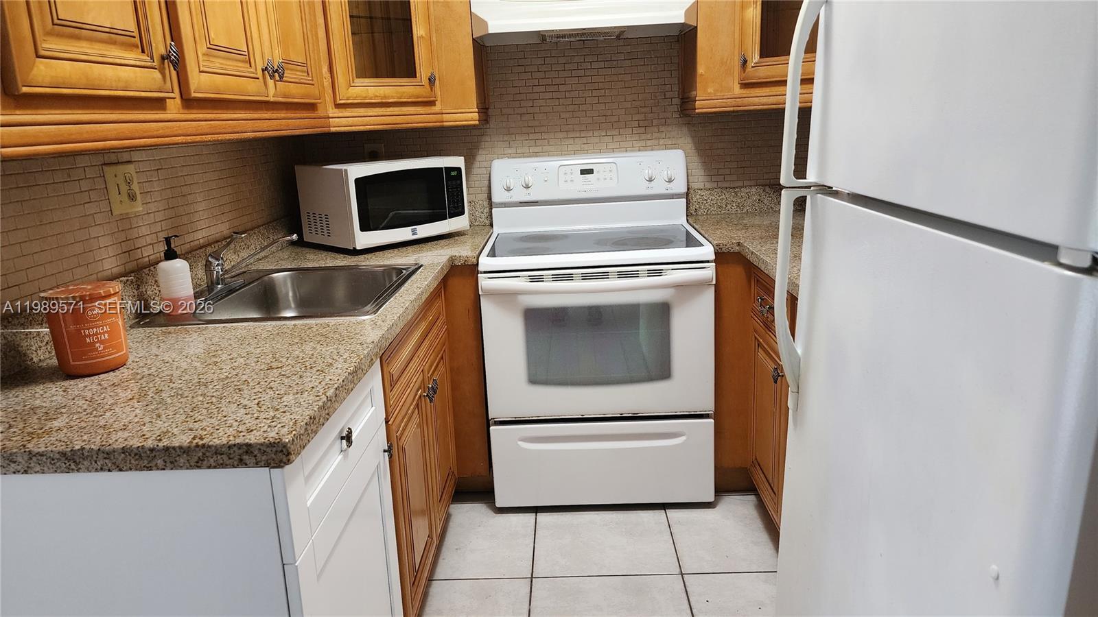 9405 W Flagler St D204 Property Photo 4