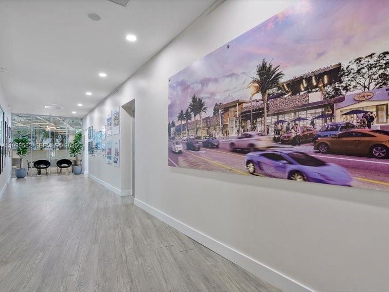 2404 Hollywood Blvd Property Photo 16
