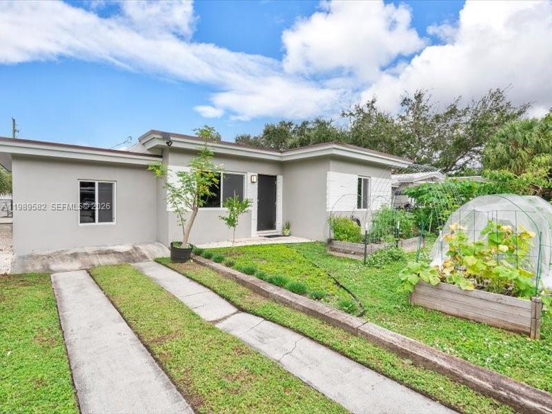 2404 Hollywood Blvd Property Photo 42