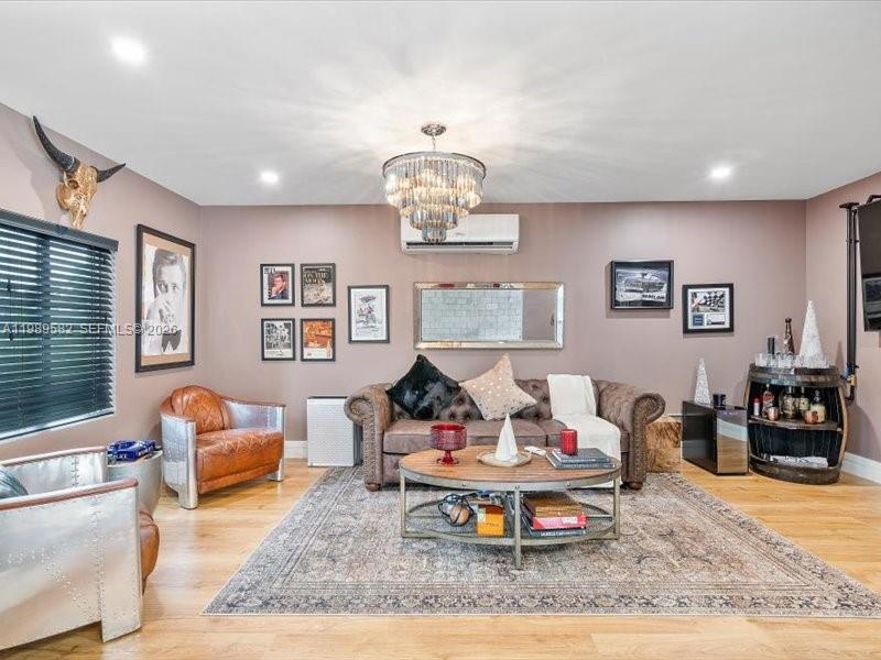 2404 Hollywood Blvd Property Photo 45