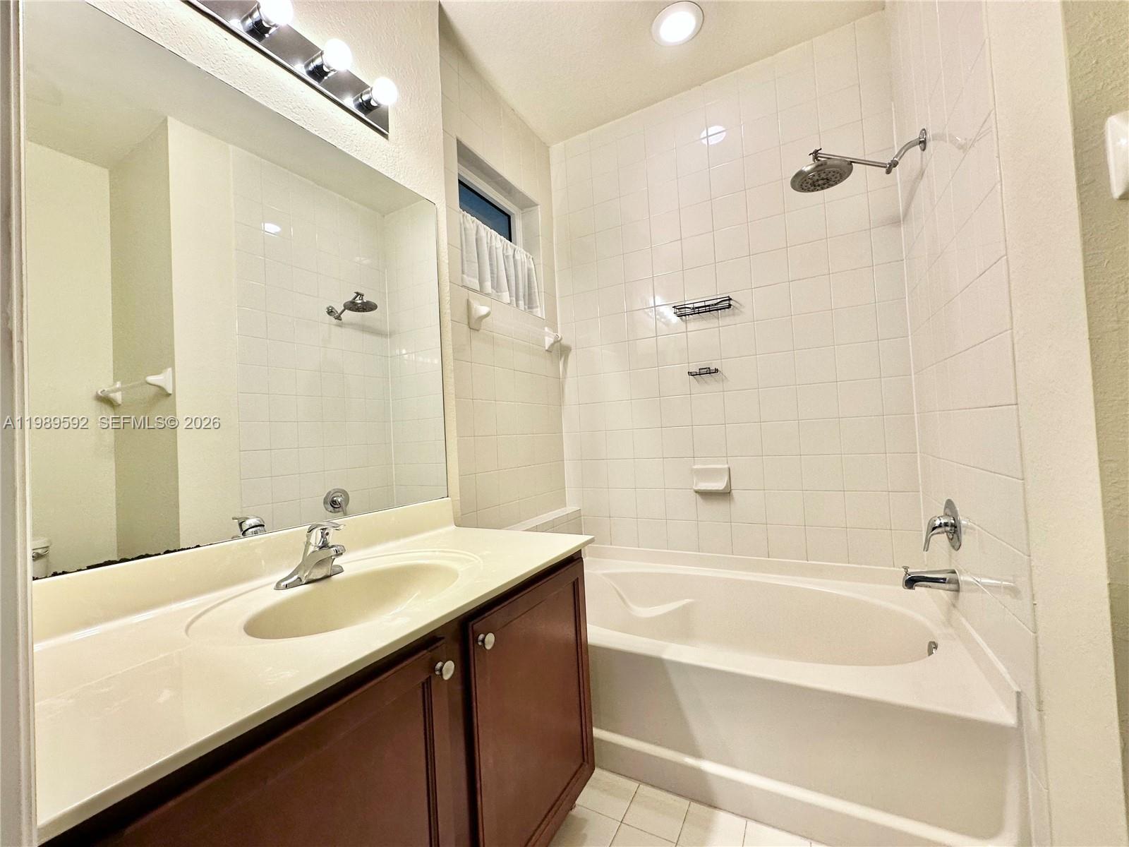 11403 Nw 89th St 219 Property Photo 33