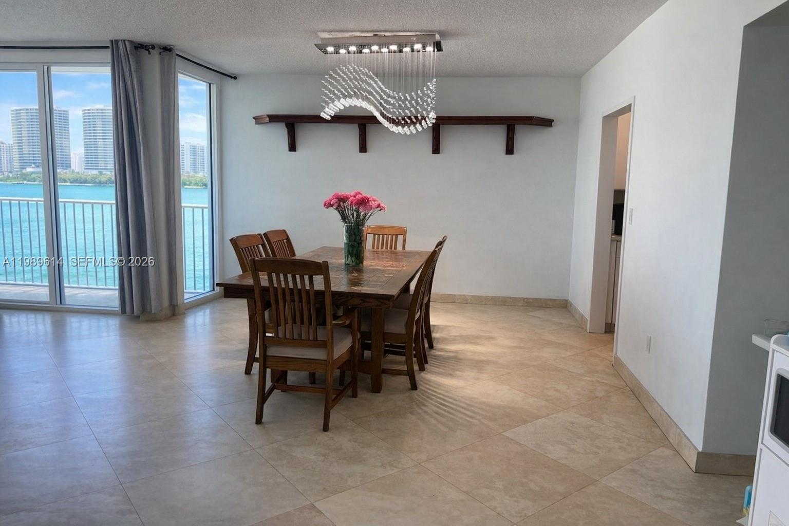 9341 E Bay Harbor Dr 6c Property Photo 8