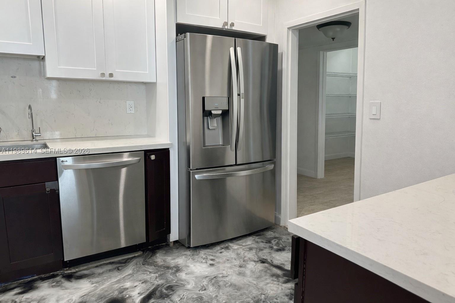 9341 E Bay Harbor Dr 6c Property Photo 13
