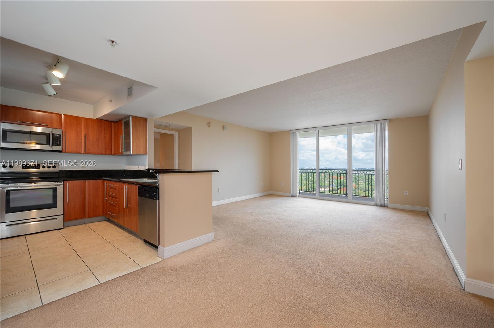 3232 Sw Coral Way 1504 Property Photo 6