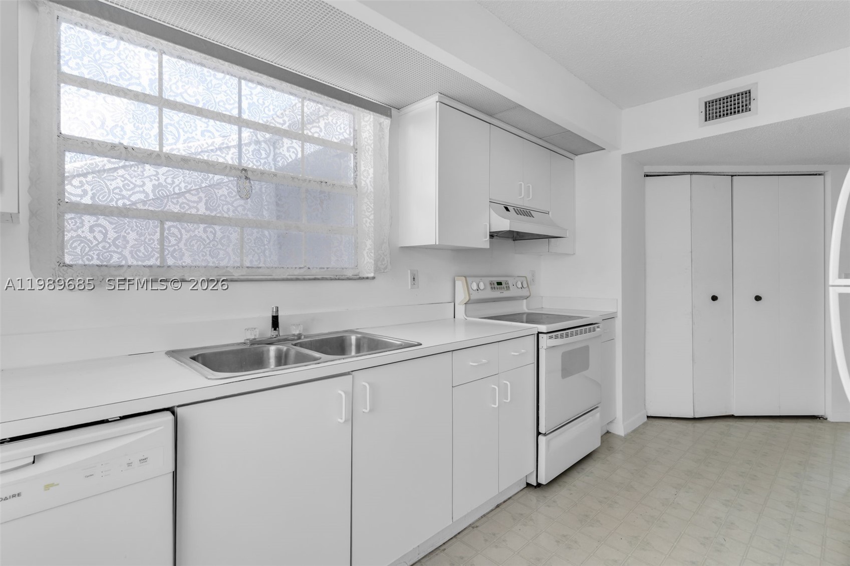 2274 Se 27th Dr 205-f Property Photo 3