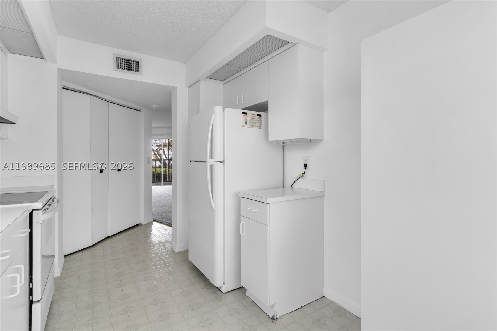 2274 Se 27th Dr 205-f Property Photo 4