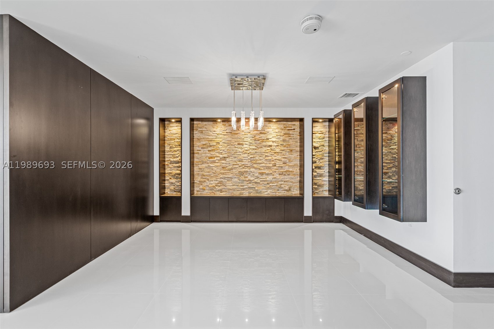 200 Biscayne Boulevard Way 3707 Property Photo 3