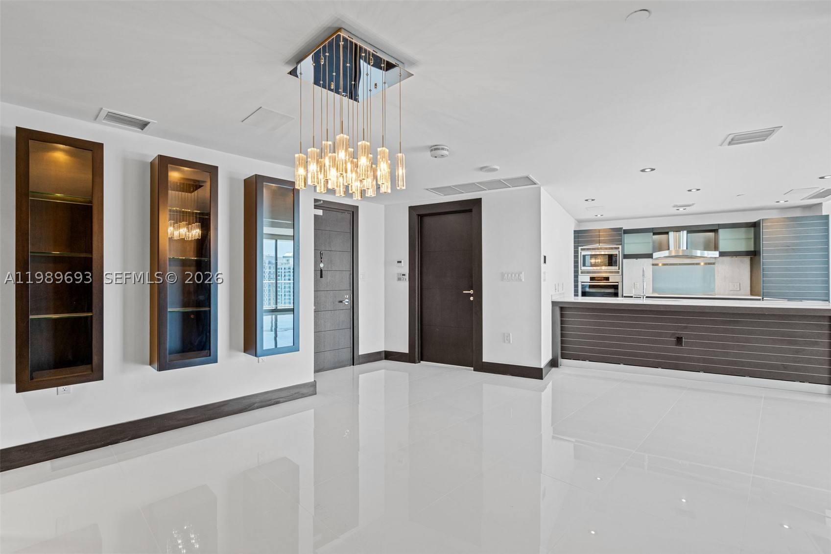 200 Biscayne Boulevard Way 3707 Property Photo 5