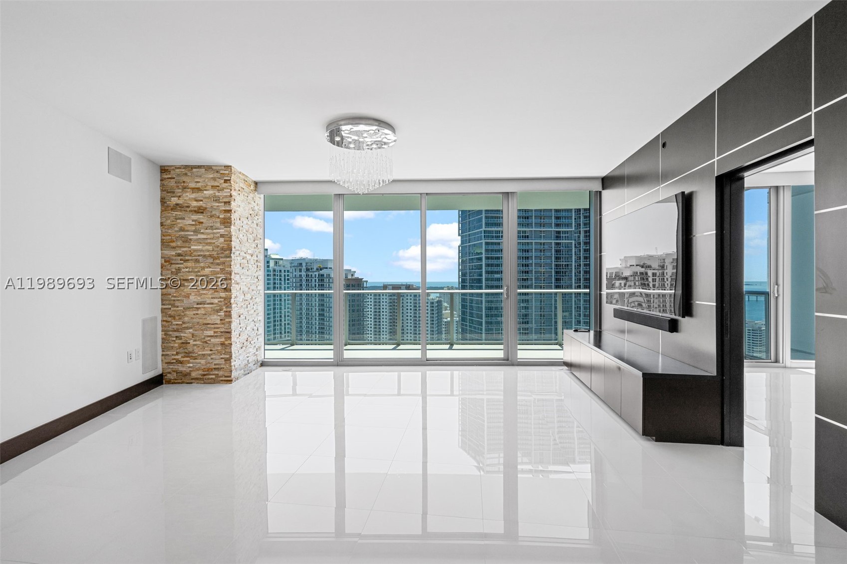 200 Biscayne Boulevard Way 3707 Property Photo 7