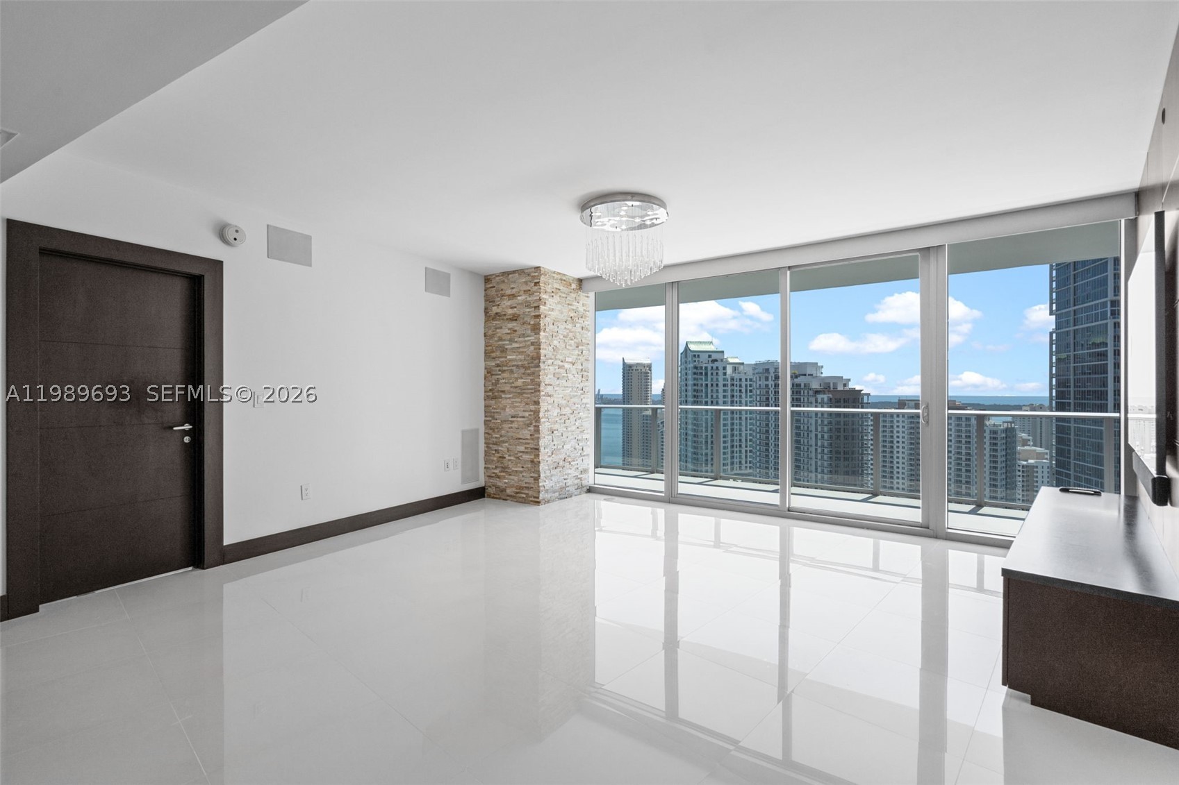 200 Biscayne Boulevard Way 3707 Property Photo 8