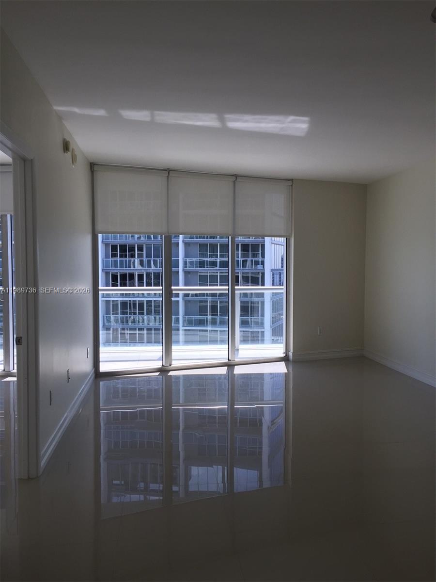 475 Brickell Ave 5111 Property Photo 4