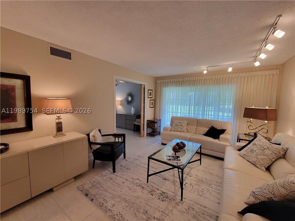 3774 Inverrary Blvd 103p Property Photo 15