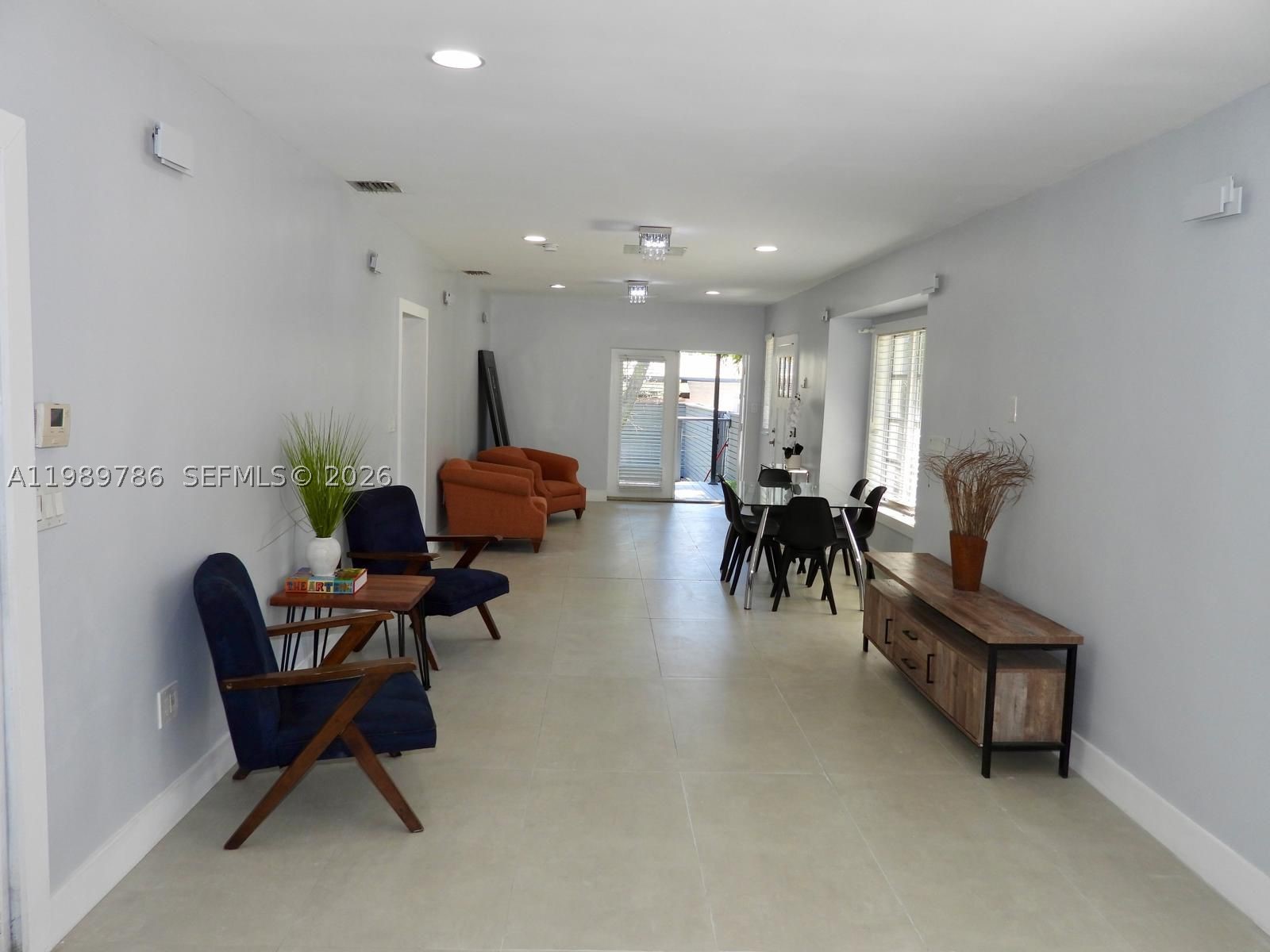 715 Hollywood Blvd Property Photo 6