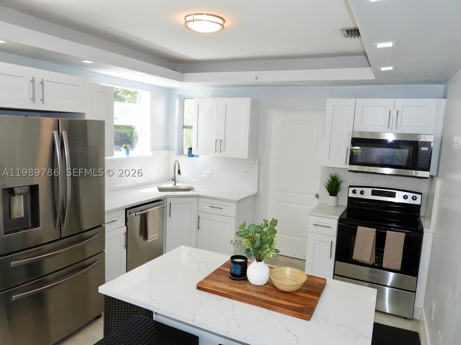 715 Hollywood Blvd Property Photo 10