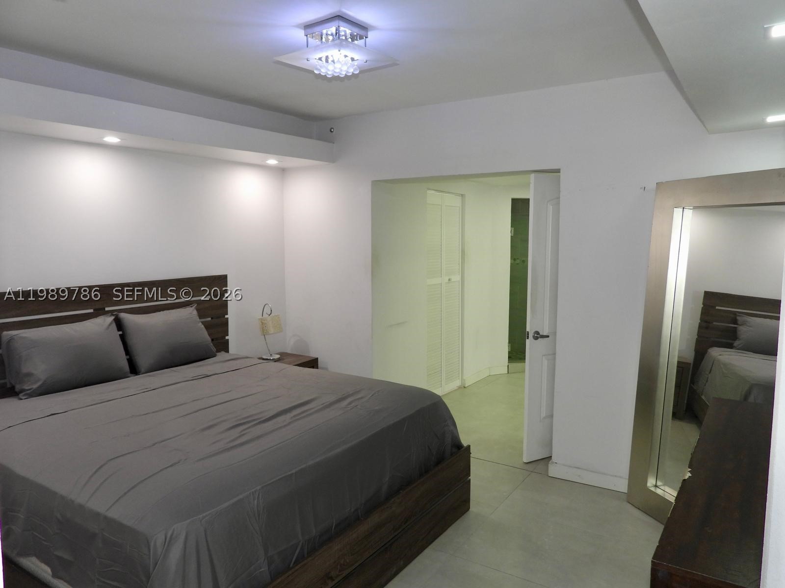 715 Hollywood Blvd Property Photo 13