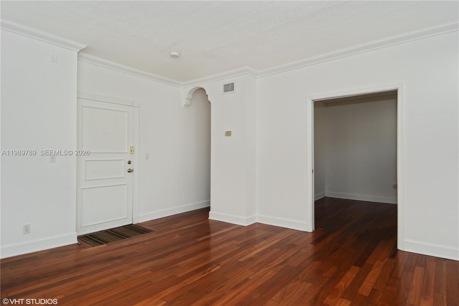 1027 Pennsylvania Ave 203 Property Photo 7