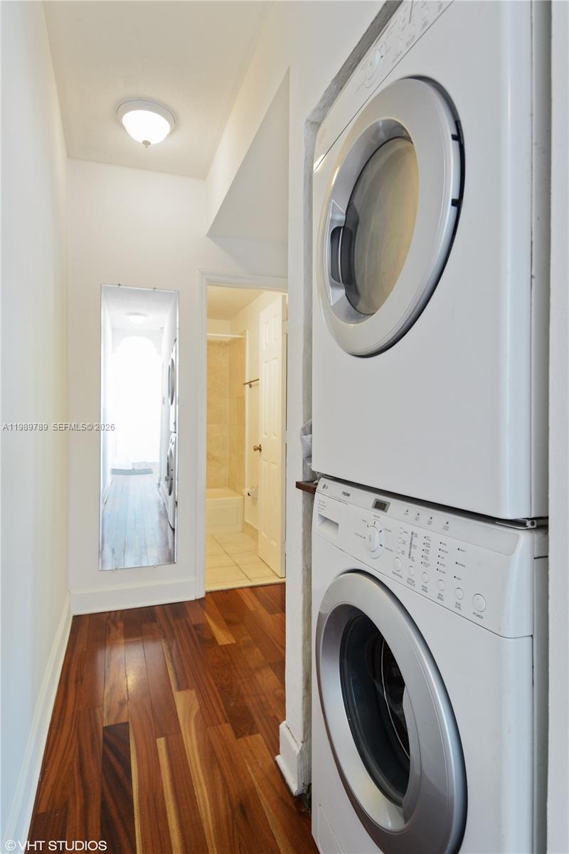 1027 Pennsylvania Ave 203 Property Photo 12