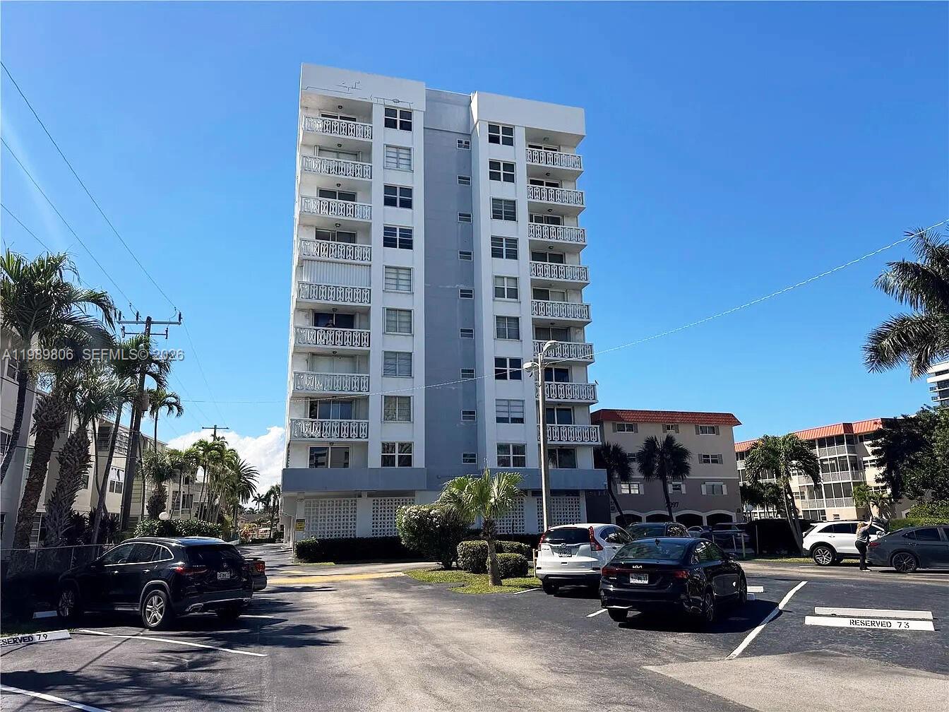 3113 S Ocean Dr 504 Property Photo 1