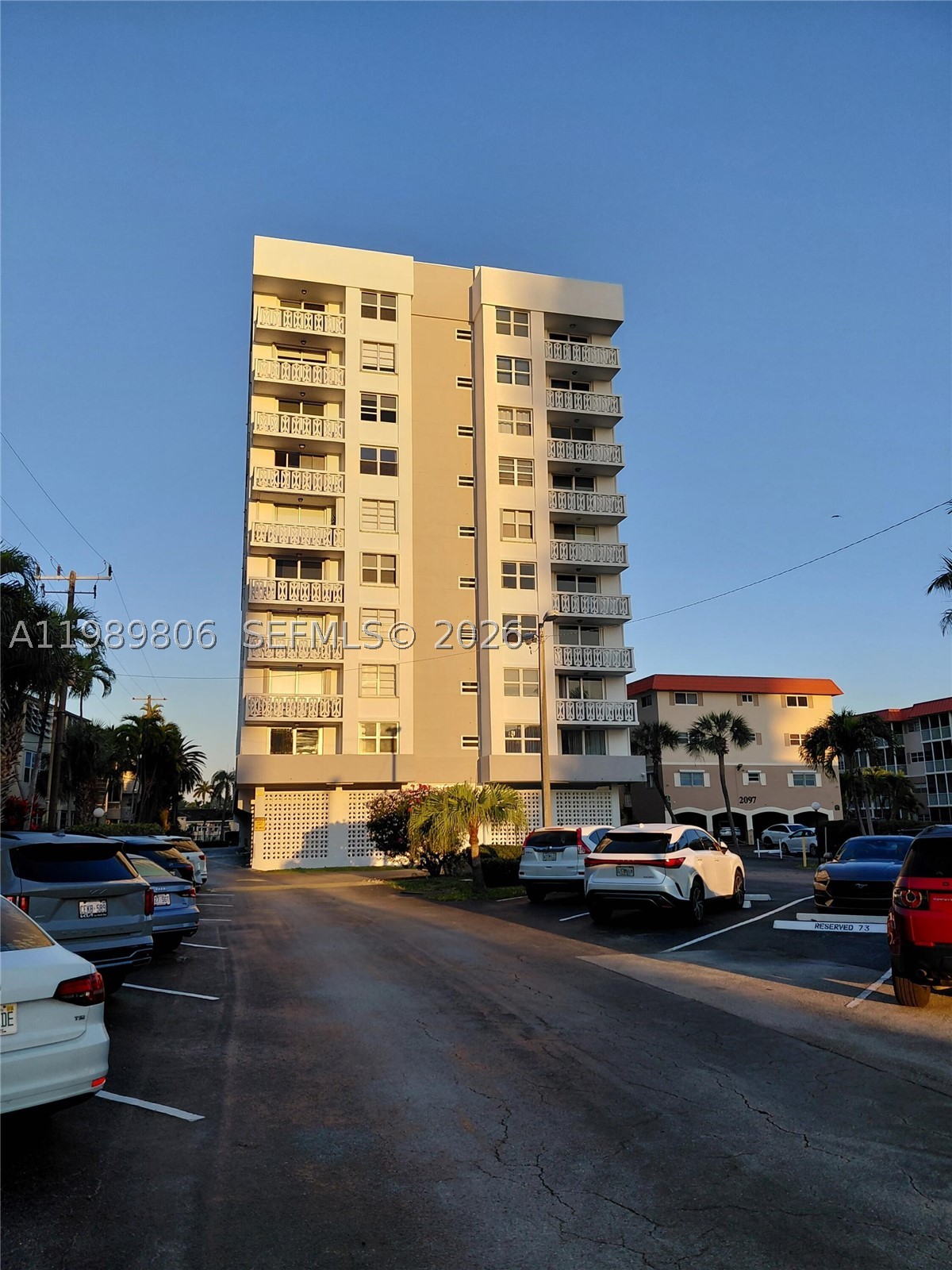 3113 S Ocean Dr 504 Property Photo 2