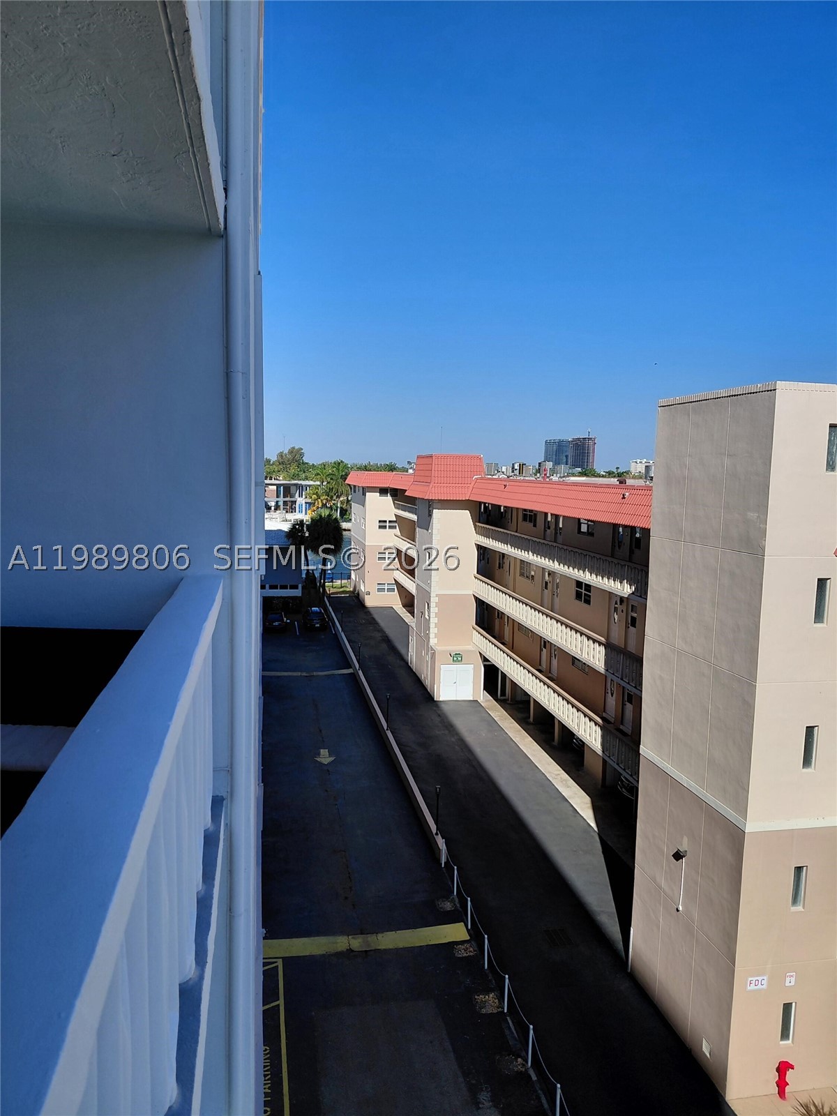3113 S Ocean Dr 504 Property Photo 21
