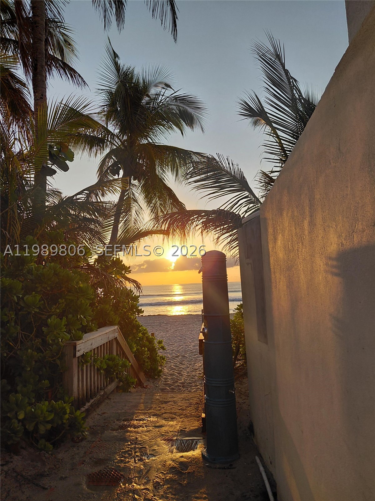 3113 S Ocean Dr 504 Property Photo 37