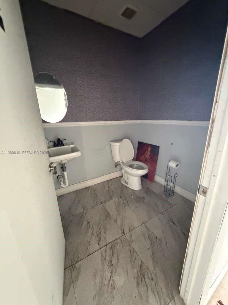 1234 Ne 164 St Property Photo 3