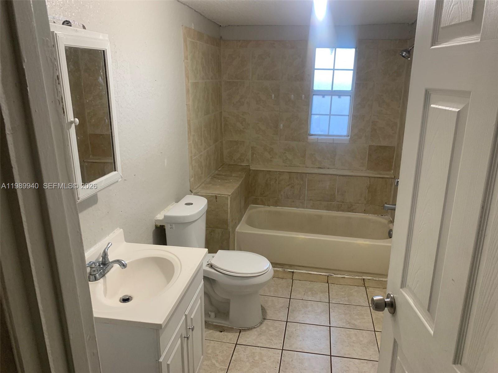 1129 Grothe St Property Photo 15