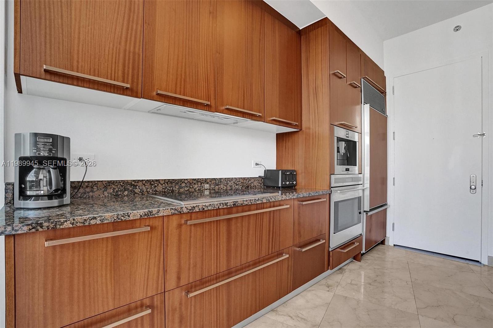 16001 Collins Ave 805 Property Photo 16