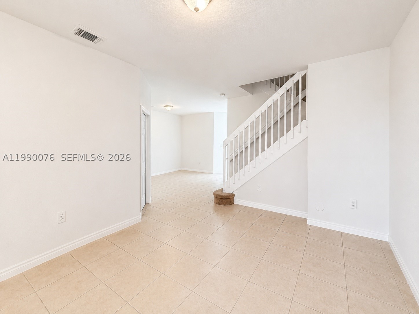 16649 Sw 80th Ter Property Photo 3