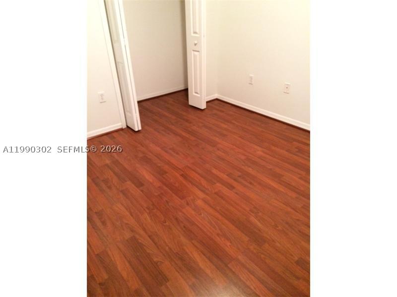 935 Ne 33rd Ter 203 Property Photo 8