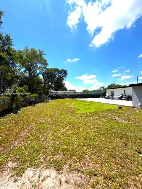 15825 E Bunche Park Dr Property Photo 18