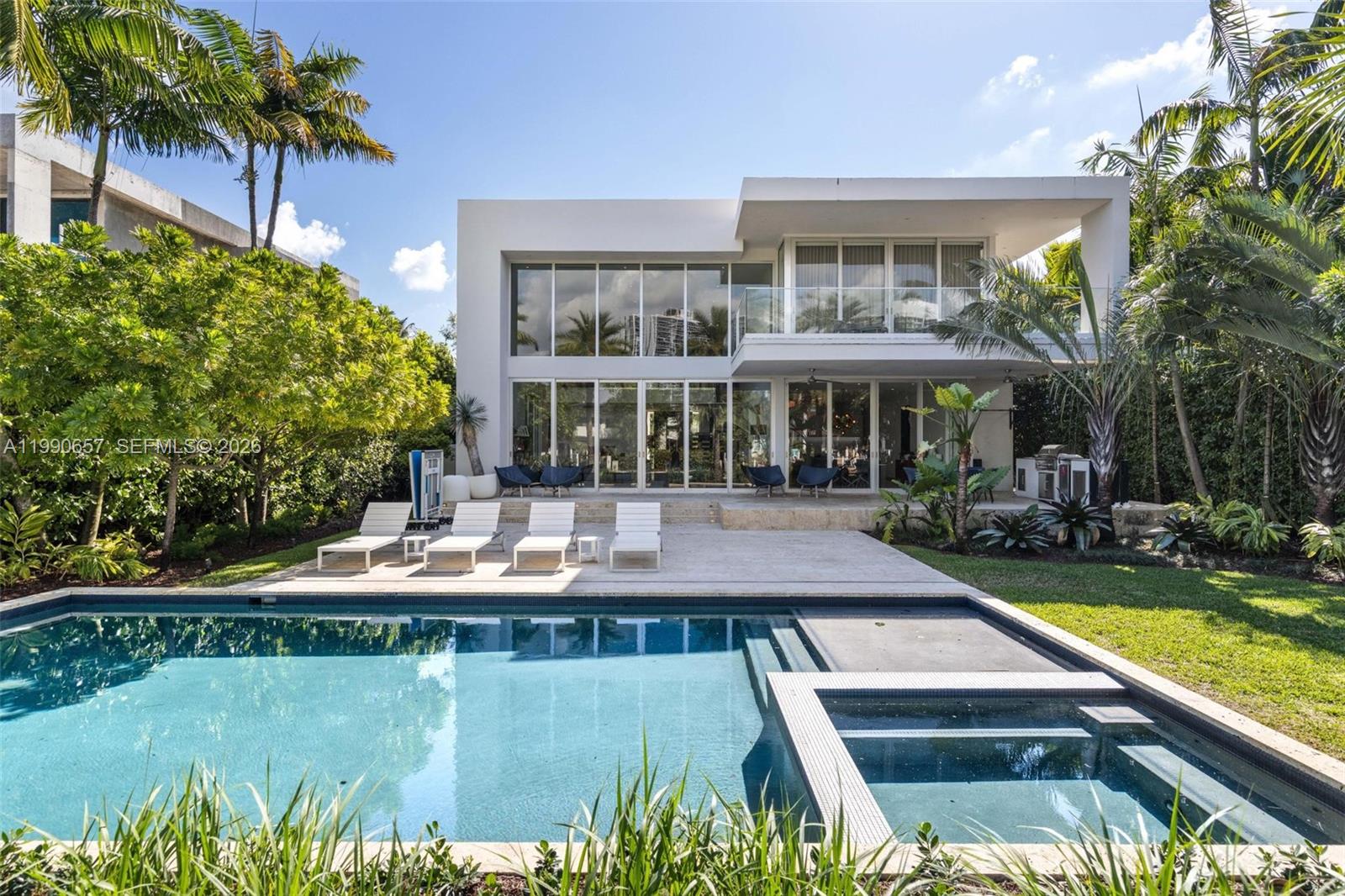 410 Golden Beach Dr Property Photo 1