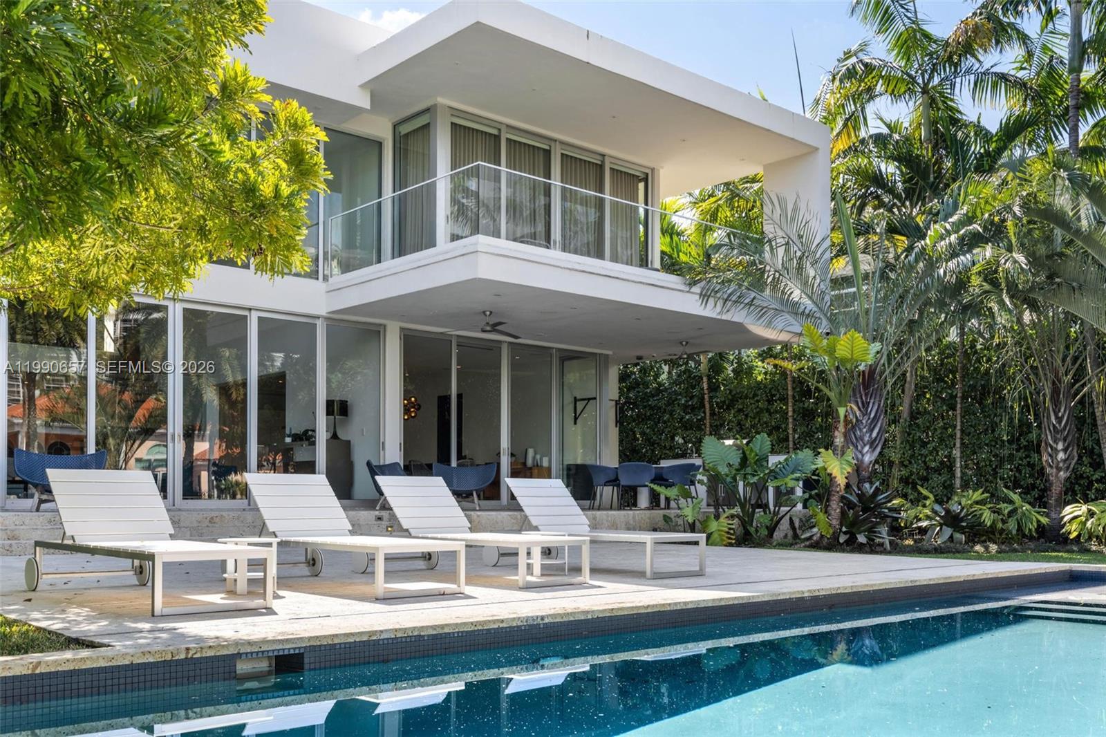 410 Golden Beach Dr Property Photo 4