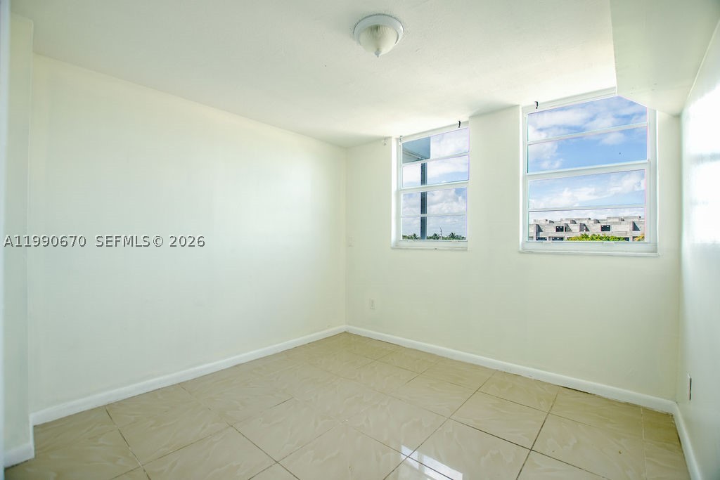 1990 Marseille Dr 402 Property Photo 26