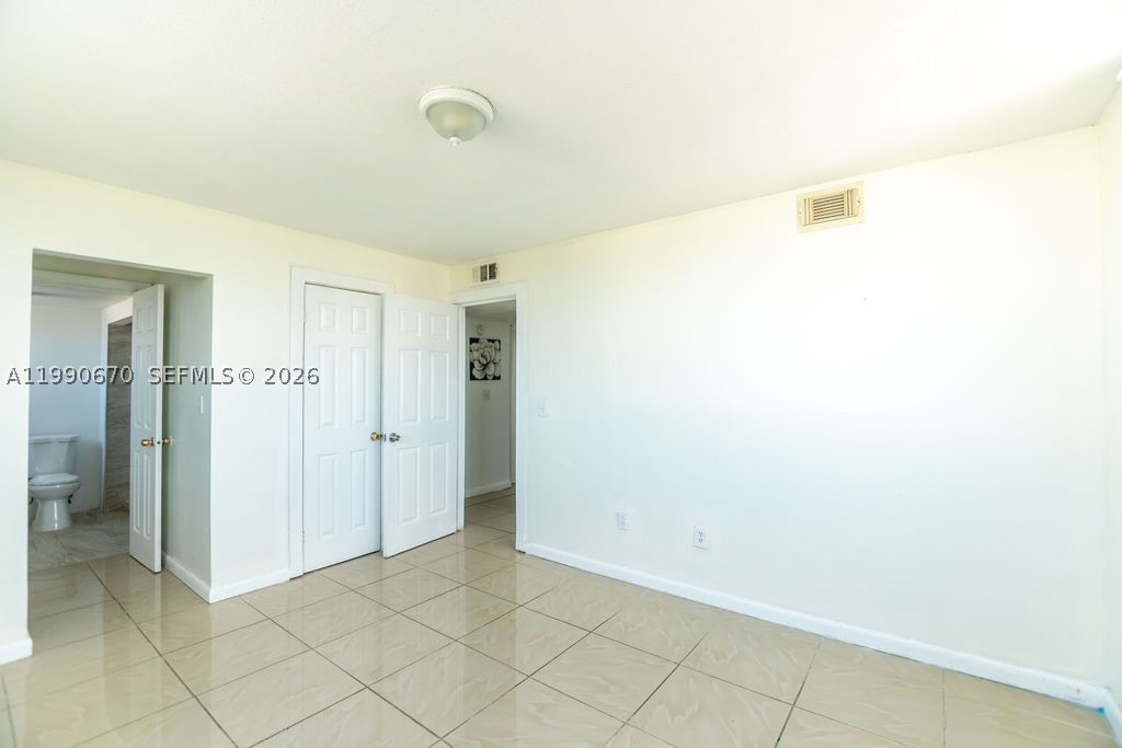 1990 Marseille Dr 402 Property Photo 32