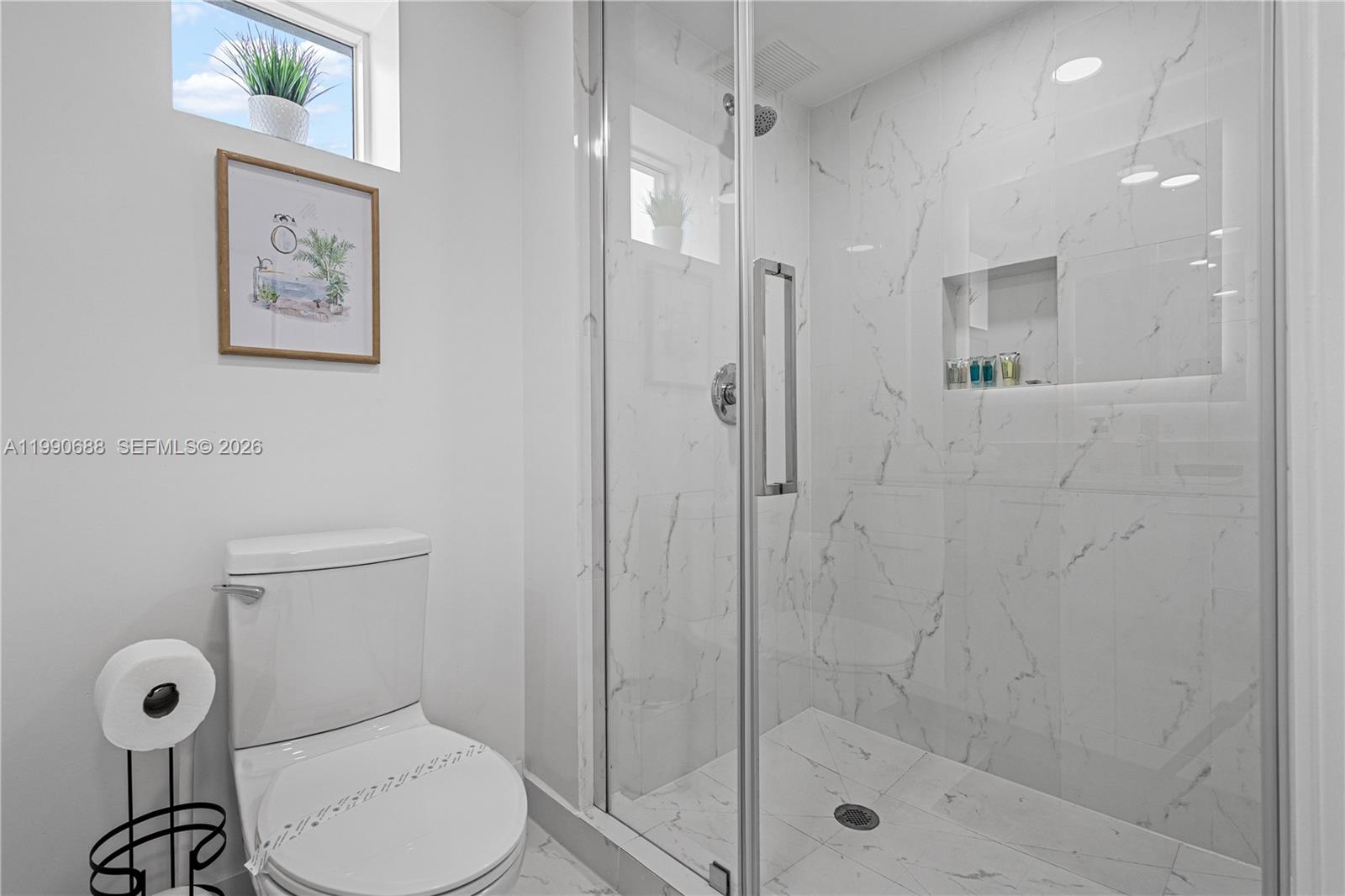 1850 Monroe St 308 Property Photo 8