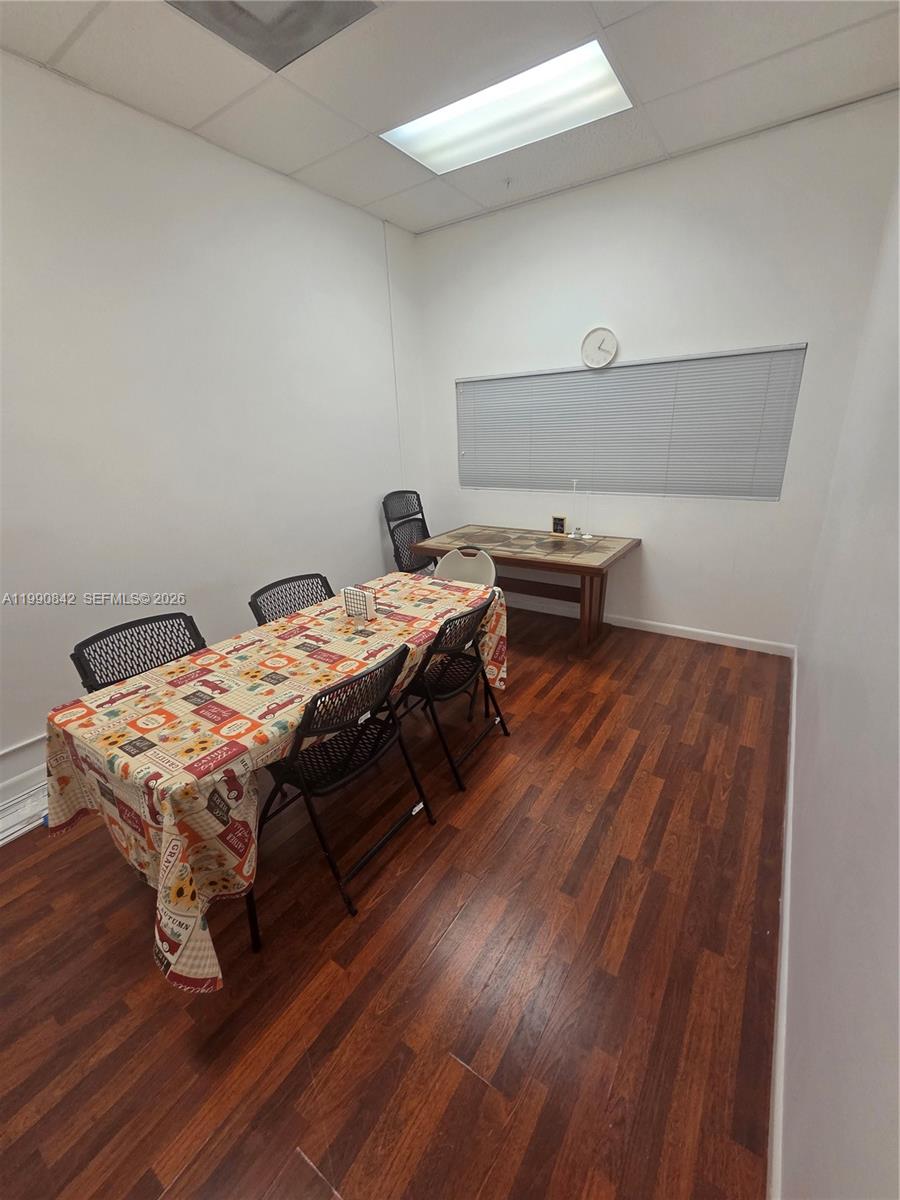 A11990842 Property Photo 8