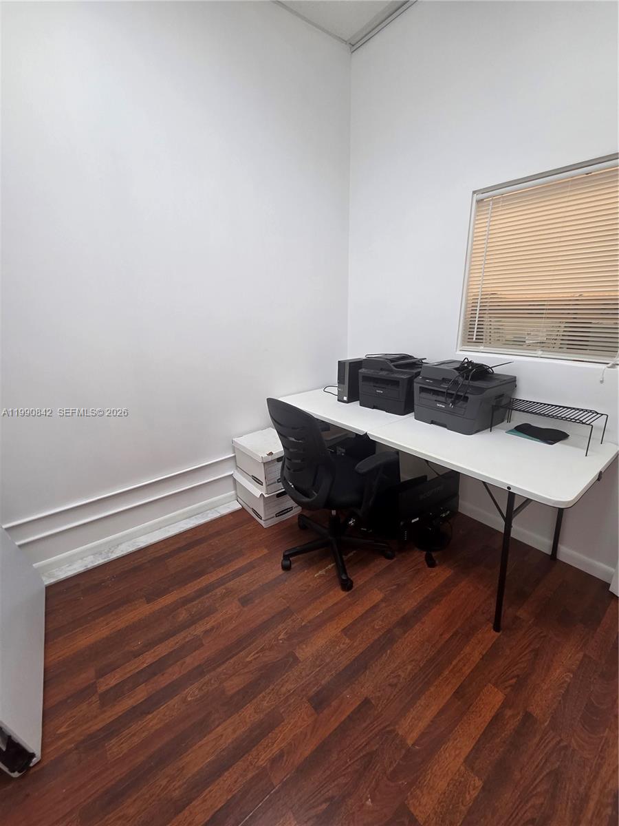 A11990842 Property Photo 13