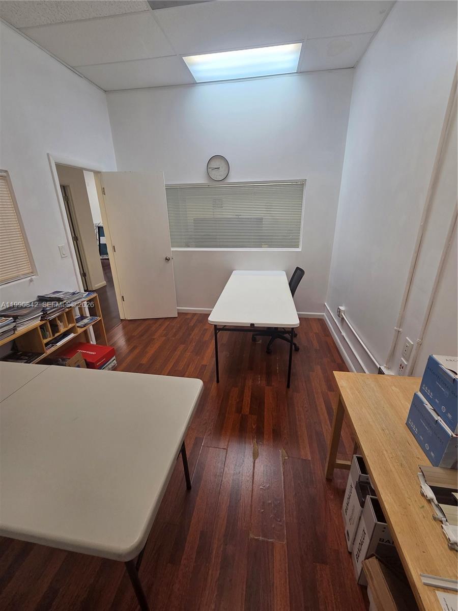 A11990842 Property Photo 14