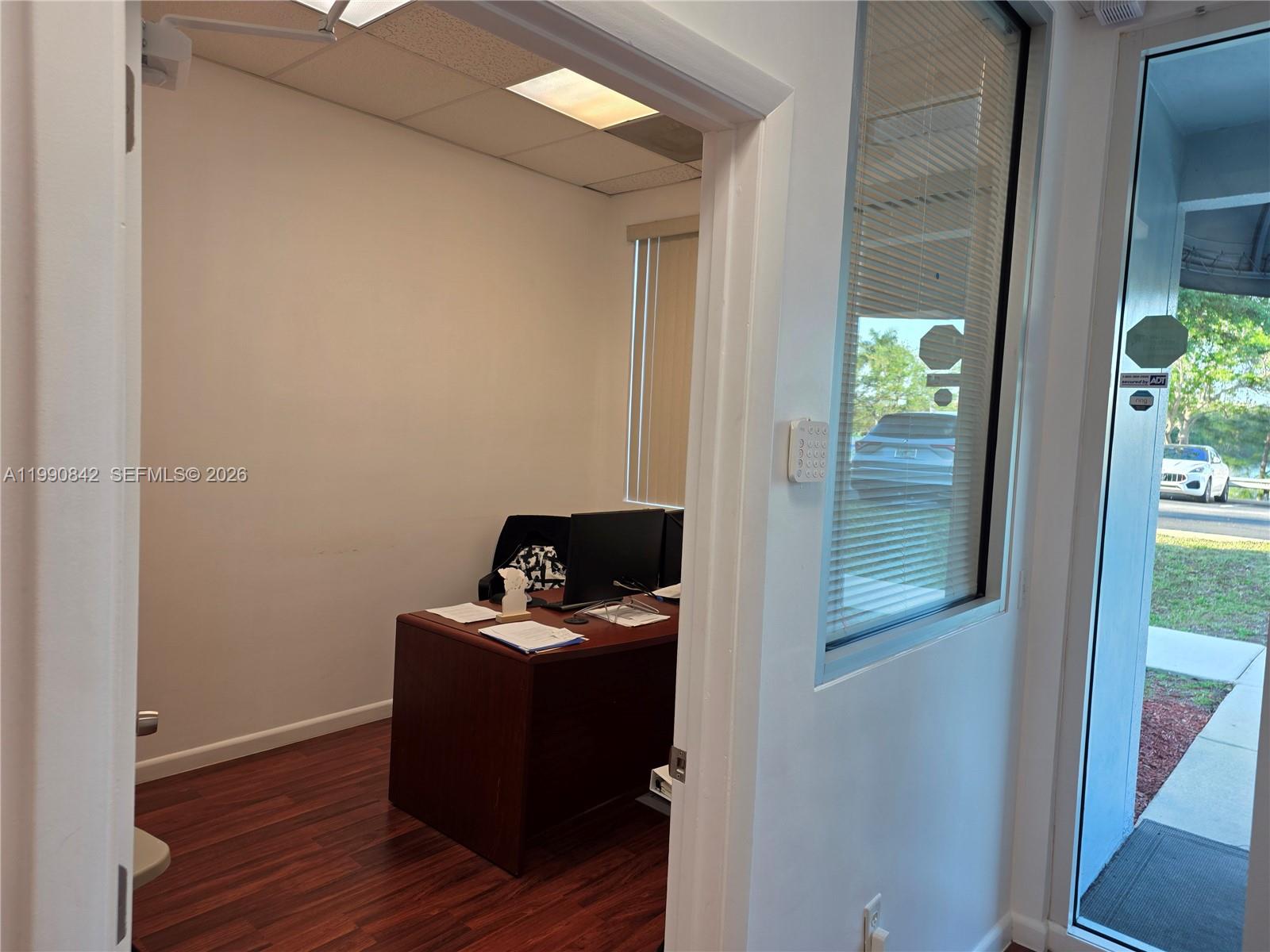 A11990842 Property Photo 17