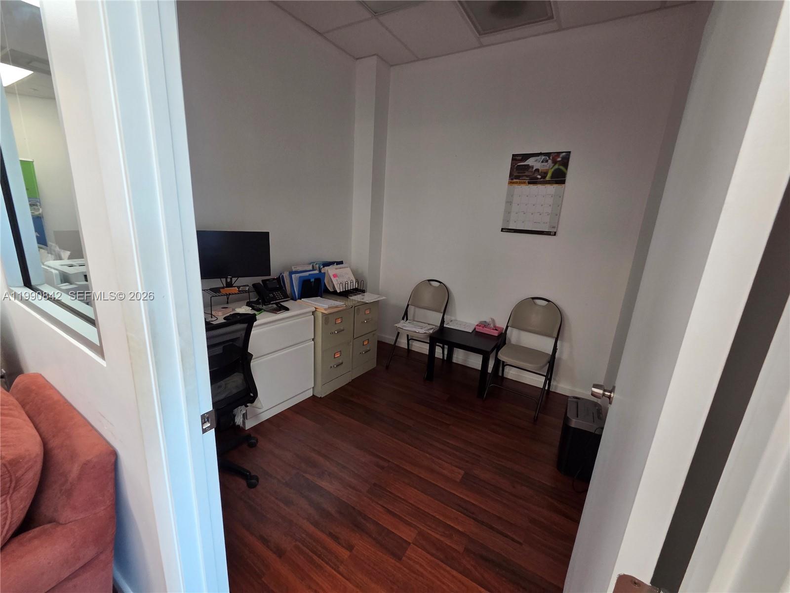 A11990842 Property Photo 18
