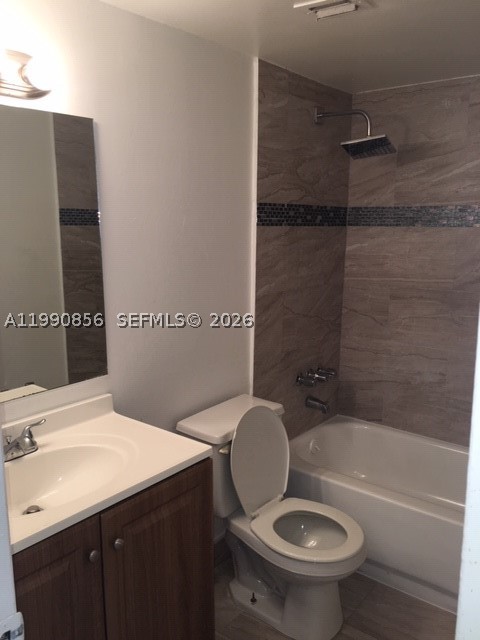 486 Nw 165th St Rd B-405 Property Photo 12
