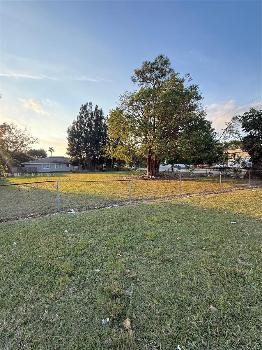 199 Ne 9th St Property Photo 1