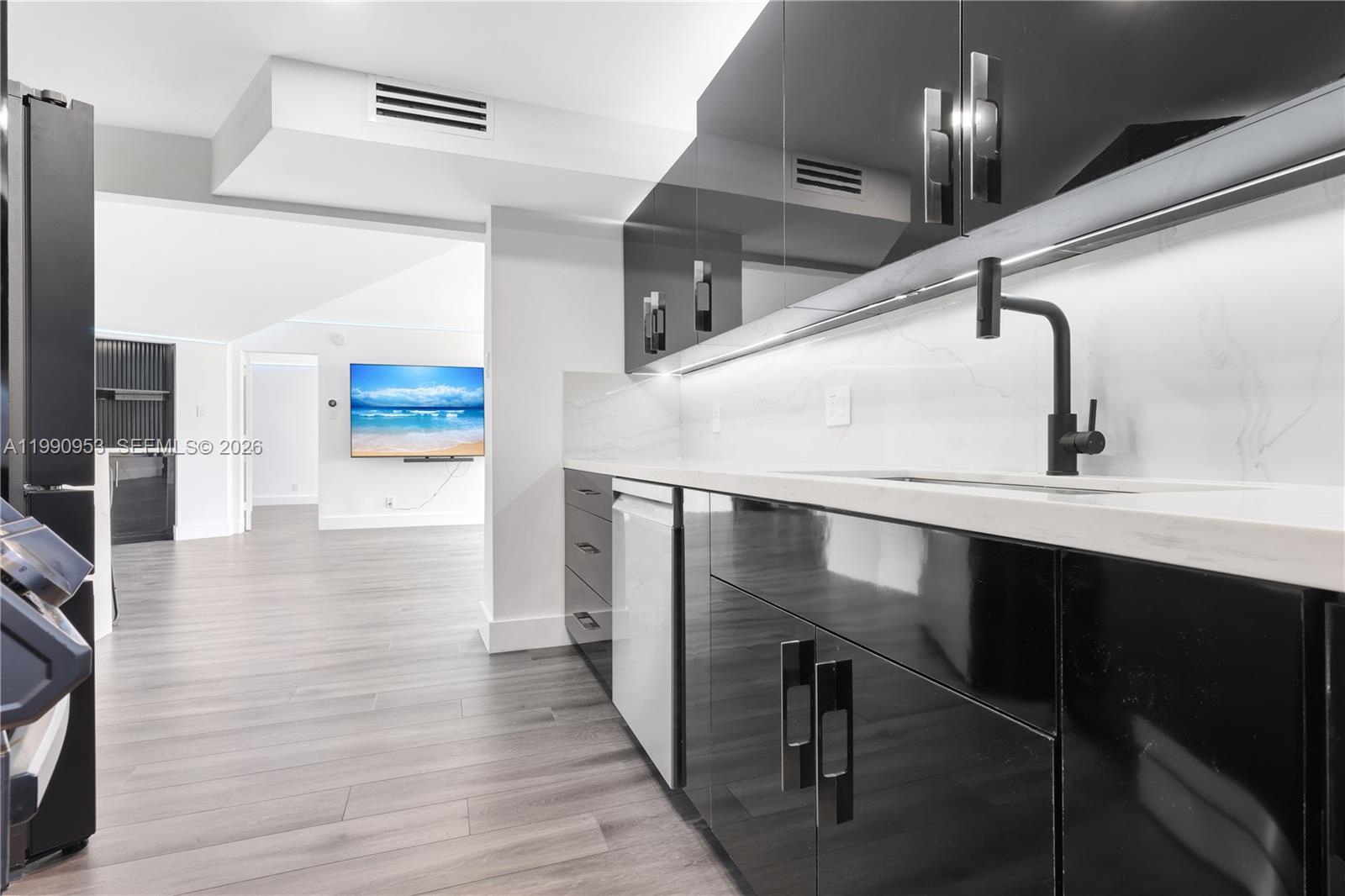 5420 N Ocean Dr 504 Property Photo 11
