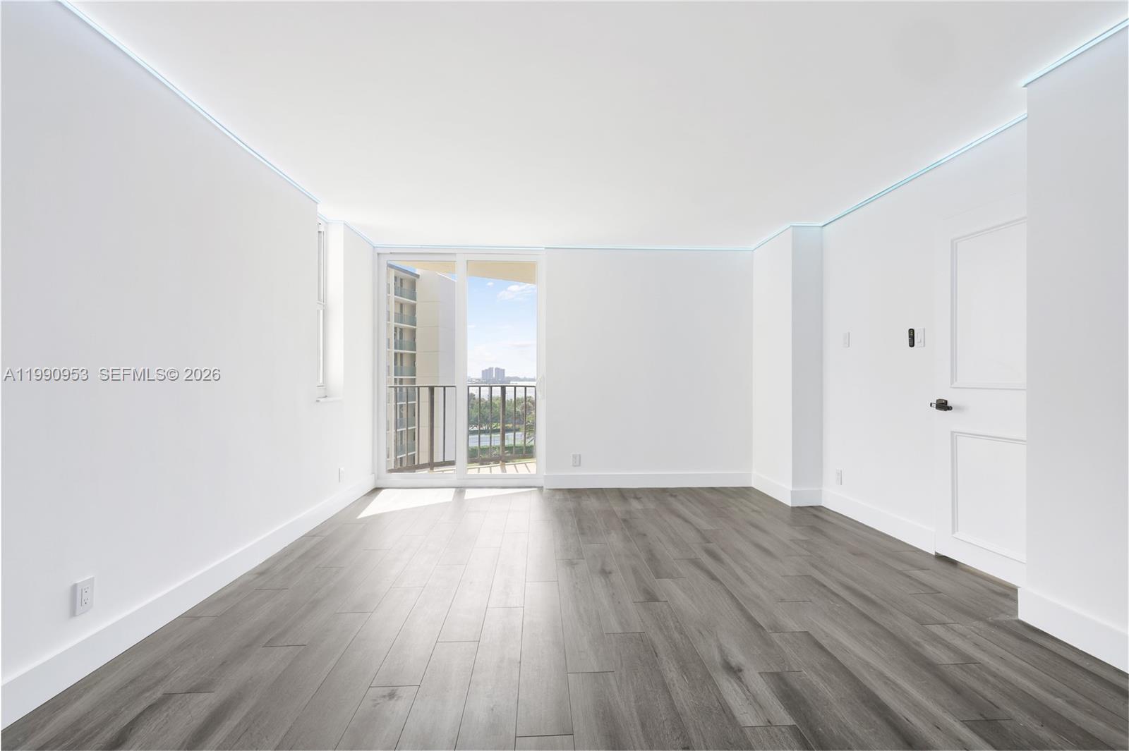 5420 N Ocean Dr 504 Property Photo 14