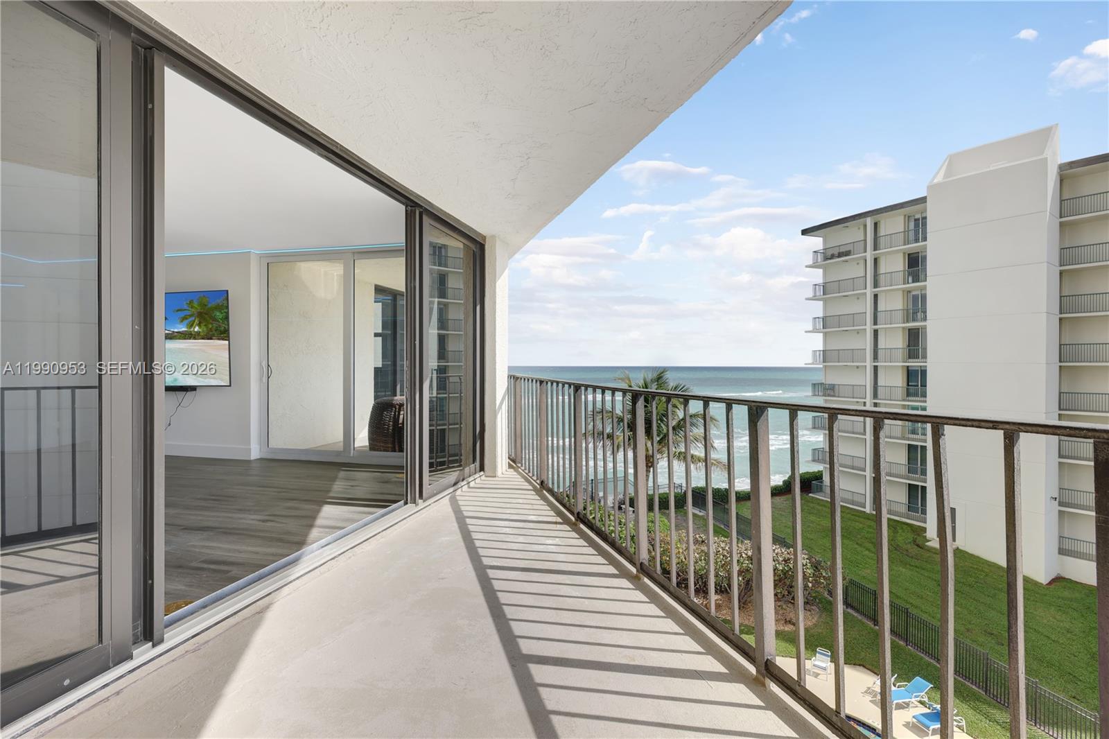 5420 N Ocean Dr 504 Property Photo 25