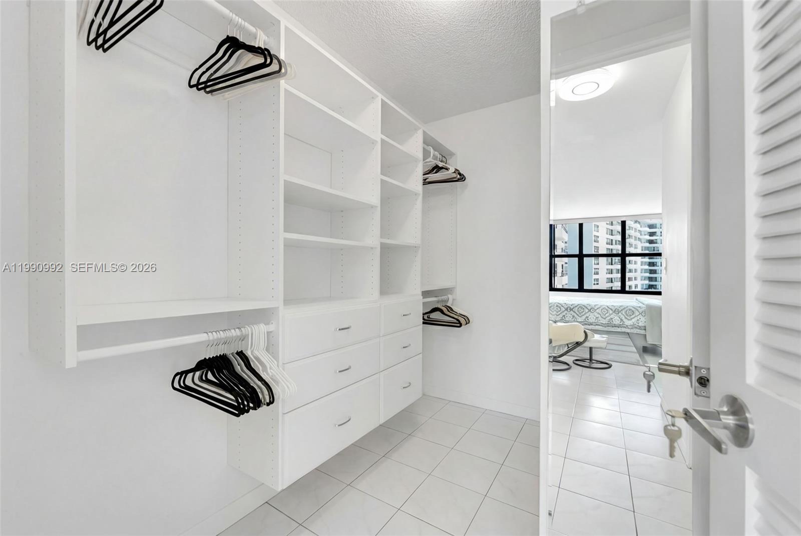 2500 Parkview Dr 1418 Property Photo 12