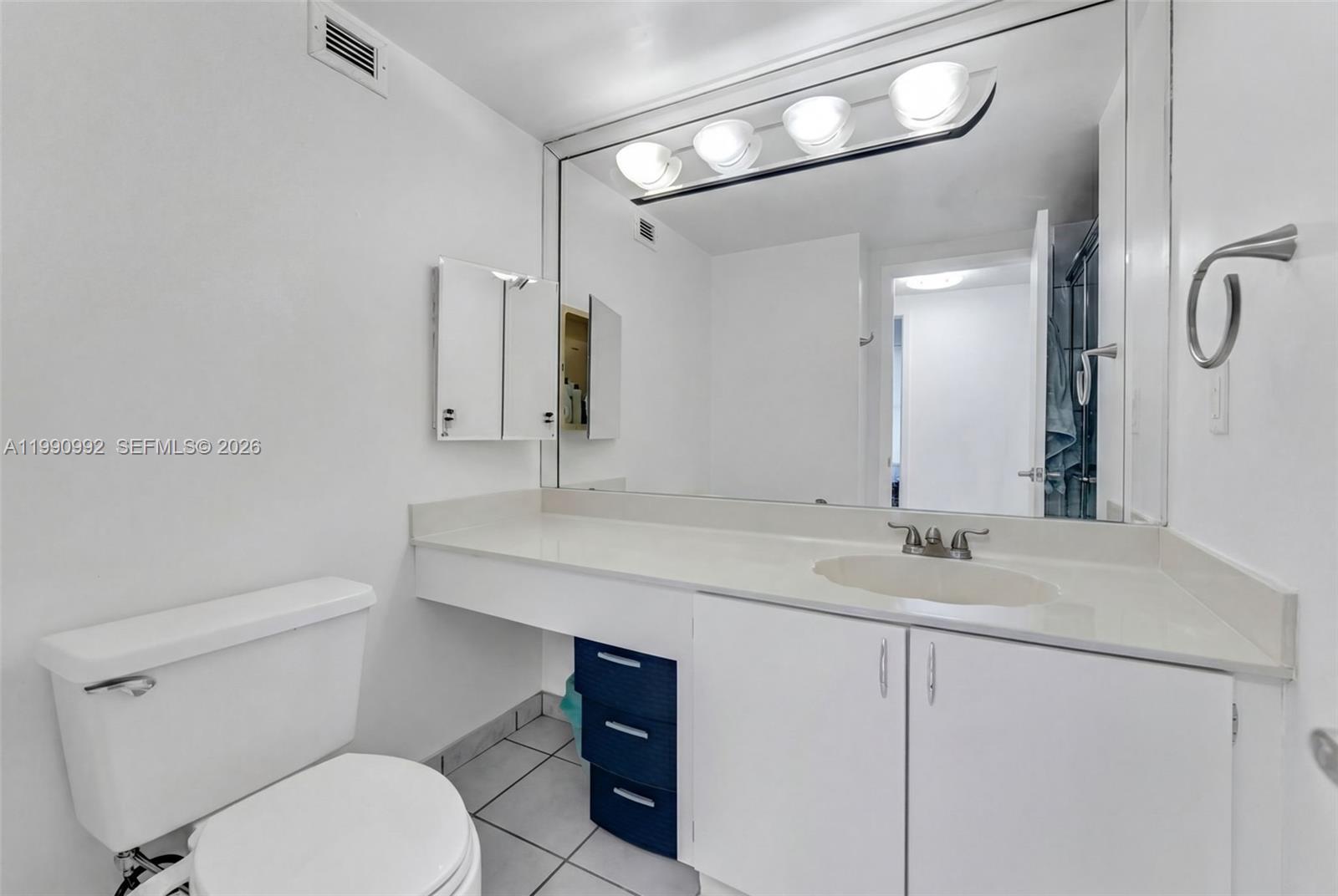 2500 Parkview Dr 1418 Property Photo 15