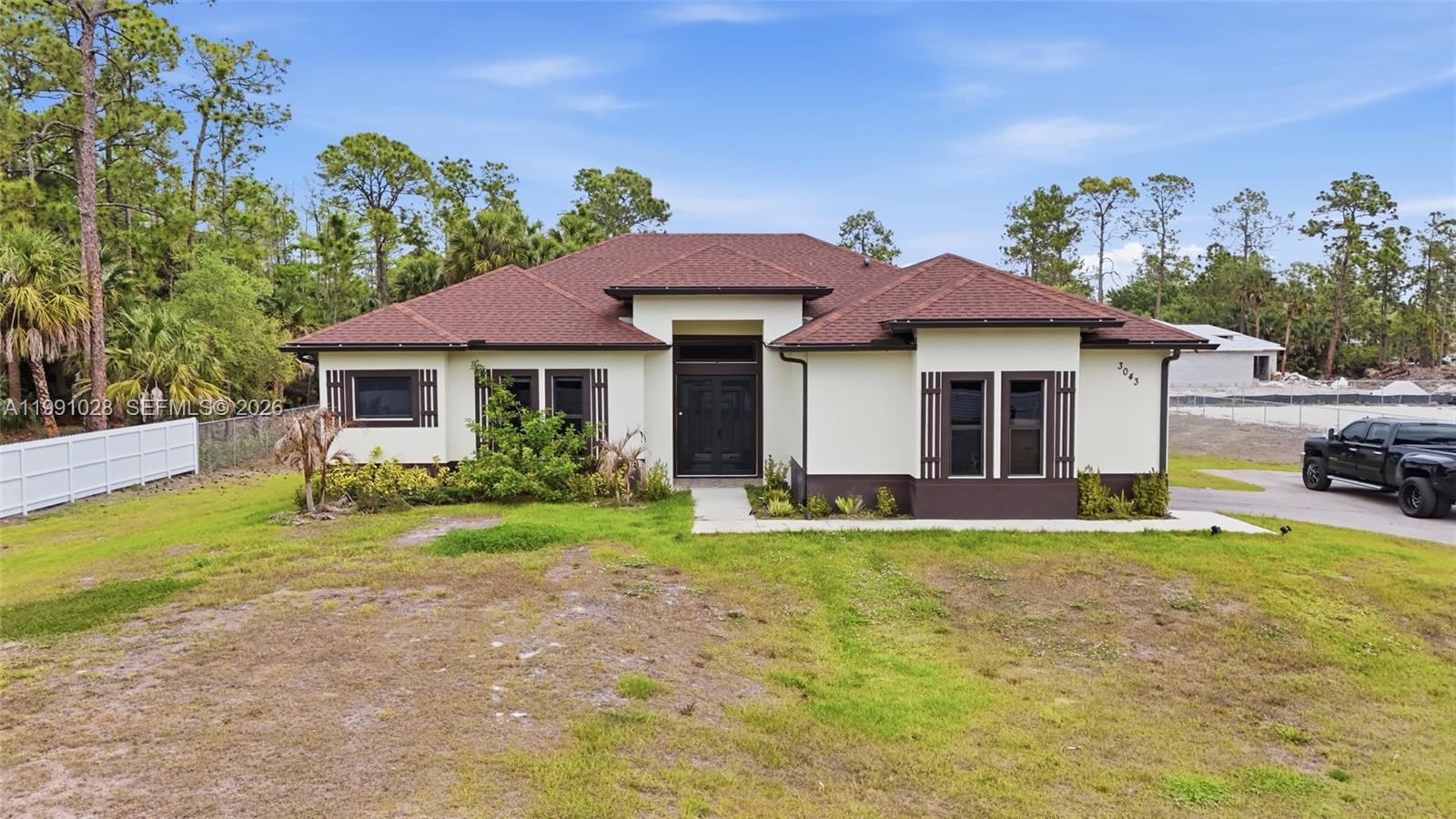 3043 18 Property Photo 1